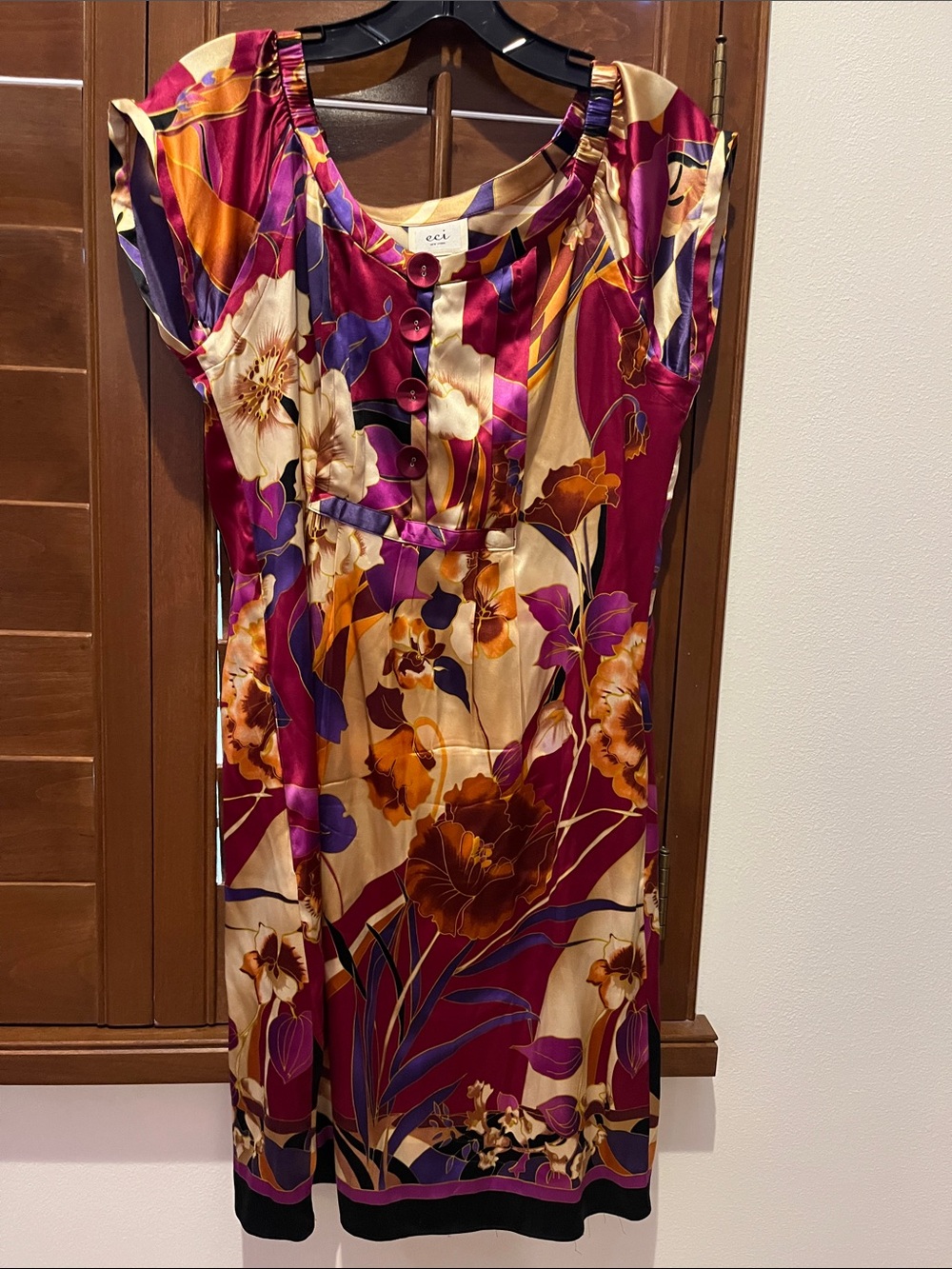 ECI Floral Satin Midi Dress in Magenta, Cream and Purple Sz6 with pockets! Silk.